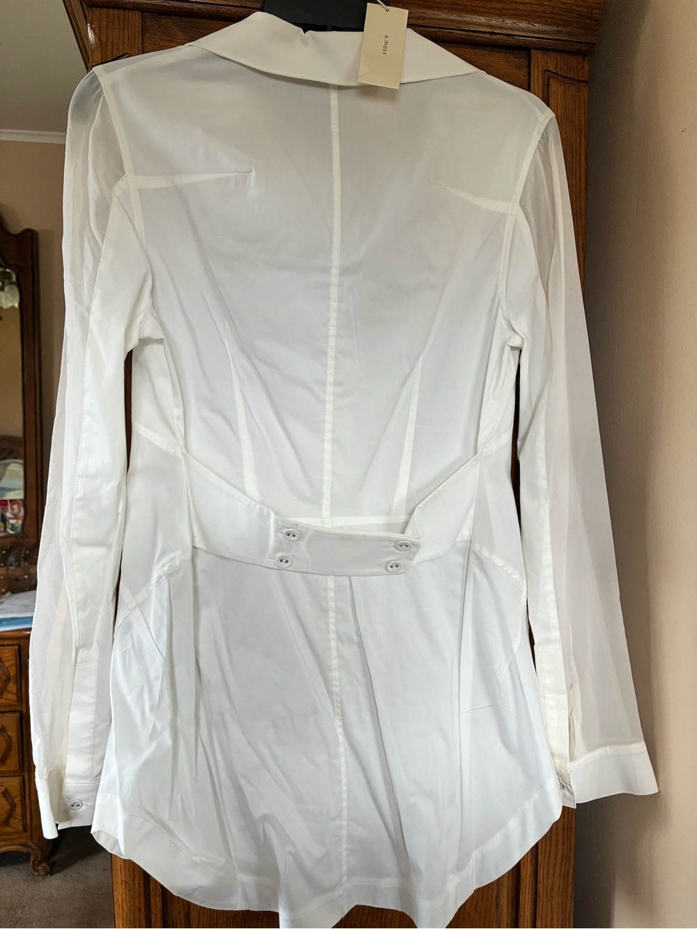 Women's White Long Sleeve Button-Back Dress Shirt